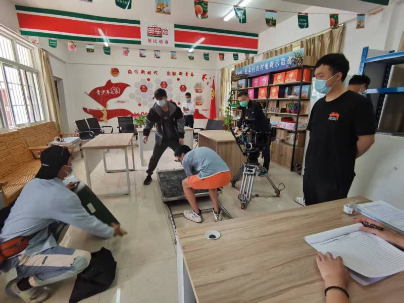 长丰县广告片拍摄公司：极简主义践行者，少即是多的视觉哲学